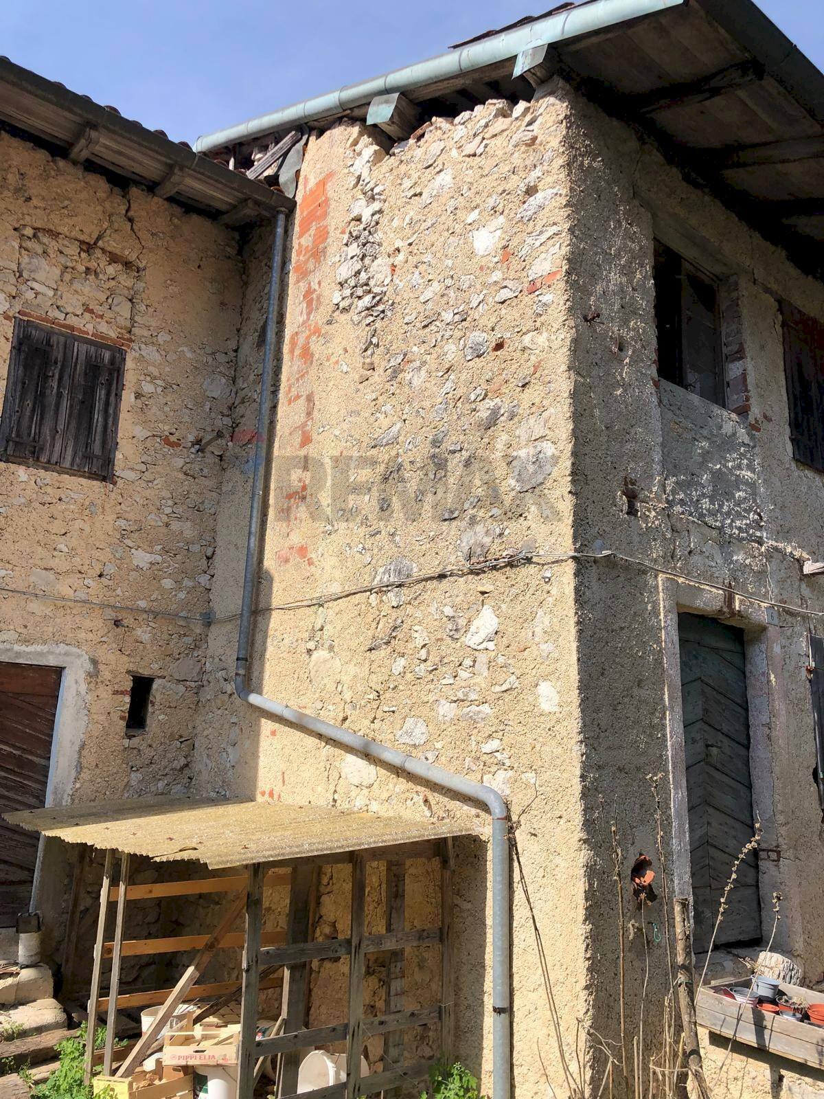 Edificio all\'aperto - Rustico Via Paoli
4, Posina - foto 3