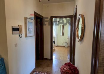 Hall / corridoio - Independent house Lamon - photo 50