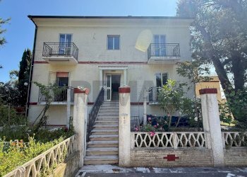 esterno - Casa semi indipendente Via Bucci
 
SNC, Vico del Gargano - foto 3