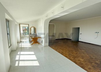 secondo appartamento - Casa semi indipendente Via Bucci
 
SNC, Vico del Gargano - foto 26