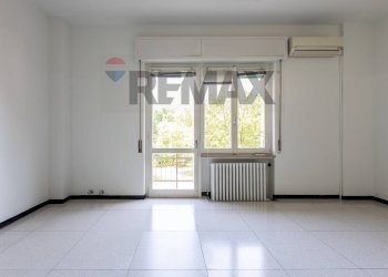 Stanza vuota - Ufficio Viale G. Matteotti
20, Salsomaggiore Terme - foto 2