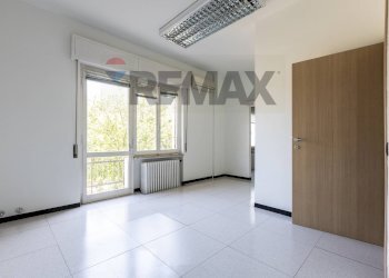 Stanza vuota - Ufficio Viale G. Matteotti
20, Salsomaggiore Terme - foto 10