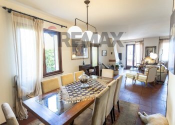 Sala da pranzo - Casa semi indipendente Via Caduti di Cefalonia e Corfù
 
8, Salsomaggiore Terme - foto 3