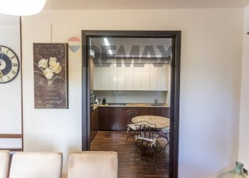 Sala da pranzo - Casa semi indipendente Via Caduti di Cefalonia e Corfù
 
8, Salsomaggiore Terme - foto 14