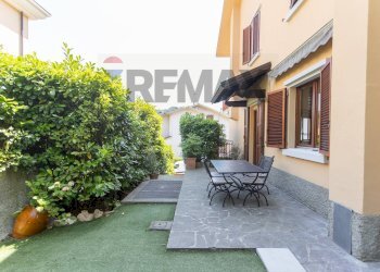 Terrazza - Casa semi indipendente Via Caduti di Cefalonia e Corfù
 
8, Salsomaggiore Terme - foto 18
