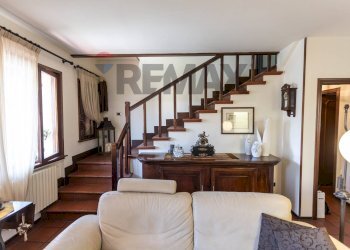 Soggiorno - Casa semi indipendente Via Caduti di Cefalonia e Corfù
 
8, Salsomaggiore Terme - foto 23