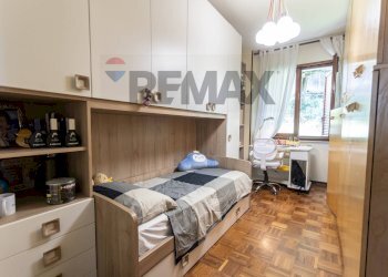 Camera / camera da letto - Casa semi indipendente Via Caduti di Cefalonia e Corfù
 
8, Salsomaggiore Terme - foto 24