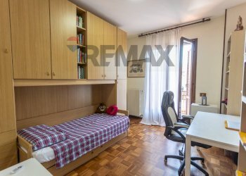 Camera / camera da letto - Casa semi indipendente Via Caduti di Cefalonia e Corfù
 
8, Salsomaggiore Terme - foto 27