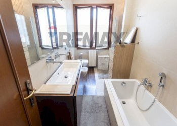 Bagno - Casa semi indipendente Via Caduti di Cefalonia e Corfù
 
8, Salsomaggiore Terme - foto 30