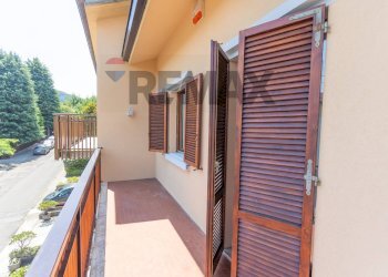 Balcone - Casa semi indipendente Via Caduti di Cefalonia e Corfù
 
8, Salsomaggiore Terme - foto 37