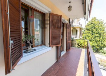 Balcone - Casa semi indipendente Via Caduti di Cefalonia e Corfù
 
8, Salsomaggiore Terme - foto 51