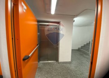 Hall / corridoio - Box via correggio
 
snc, Milano - foto 10