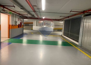 Parcheggio - Box via correggio
 
snc, Milano - foto 22