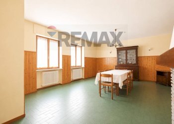 Sala da pranzo - Villa VIA CASE GUARDIA
 
1, Roana - foto 2