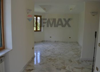 Stanza vuota - Villa Via Cupa delle Fescine
 
35, Pozzuoli - photo 59
