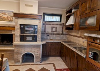 Cucina - Casa indipendente Cervaro - foto 9