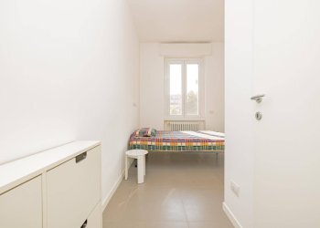Foto 32 - Three-room apartment Via Spezia
 
39, Milano - photo 32
