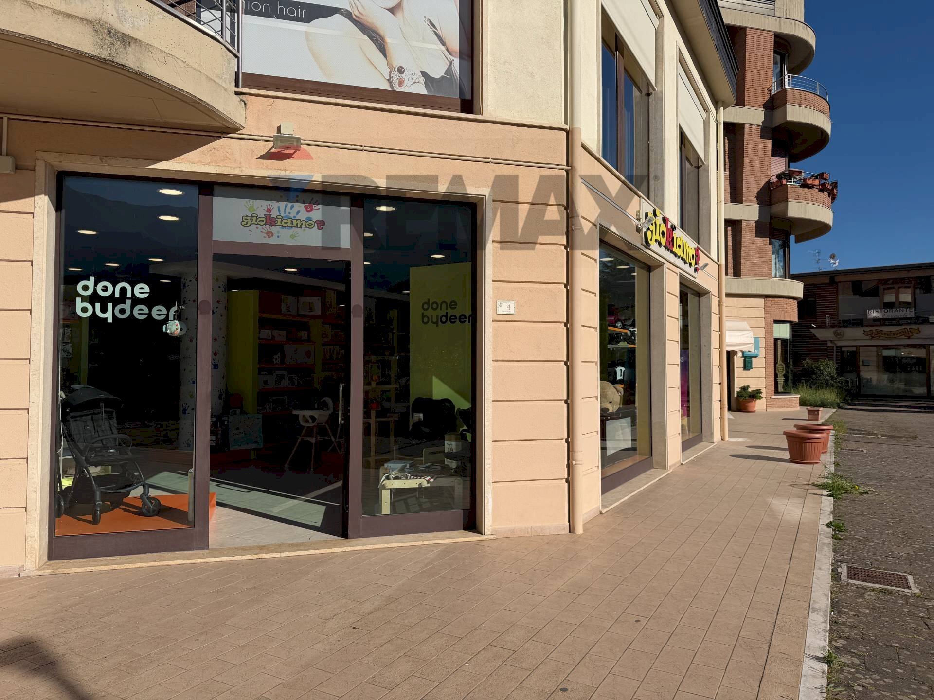 Edificio all\'aperto - Attività Commerciale Via dei Pentri
 
1, Castel di Sangro - foto 1