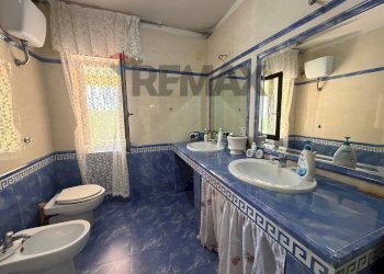 Bagno - Villa Via Torre
 
31, Introdacqua - foto 17