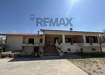 Casa all\'aperto - Villa Via Torre
 
31, Introdacqua - foto 33