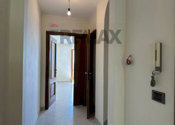 Hall / corridoio - Casa indipendente Via Volturno
 
24, Scapoli - foto 25