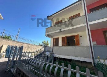 Terrazza - Casa indipendente Via Volturno
 
24, Scapoli - foto 43