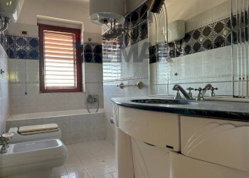 Bagno - Casa indipendente Via Volturno
 
24, Scapoli - foto 64
