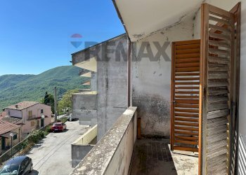 Balcone - Casa indipendente Via Volturno
 
24, Scapoli - foto 70