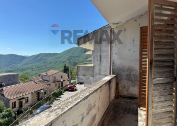 Balcone - Casa indipendente Via Volturno
 
24, Scapoli - foto 71