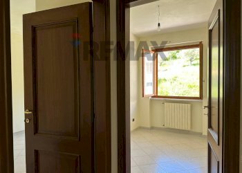 Stanza vuota - Casa indipendente Via Volturno
 
24, Scapoli - foto 84