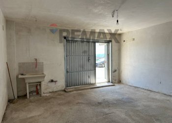 Stanza vuota - Casa indipendente Via Volturno
 
24, Scapoli - foto 99