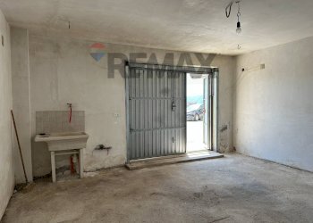Stanza vuota - Casa indipendente Via Volturno
 
24, Scapoli - foto 103