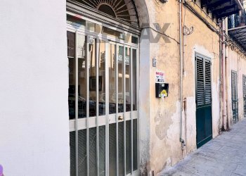 Edificio all\'aperto - Trilocale Via Vito La Mantia
 
85, Palermo - foto 1