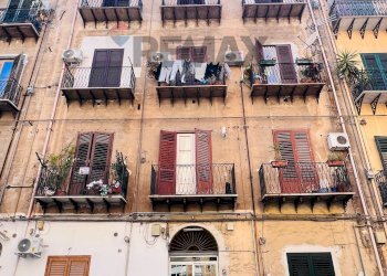 Edificio all\'aperto - Trilocale Via Vito La Mantia
 
85, Palermo - foto 2