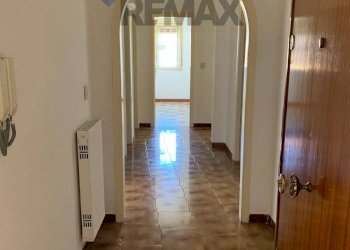 Hall / corridoio - Appartamento Corso dei mille
 
1315, Palermo - foto 24
