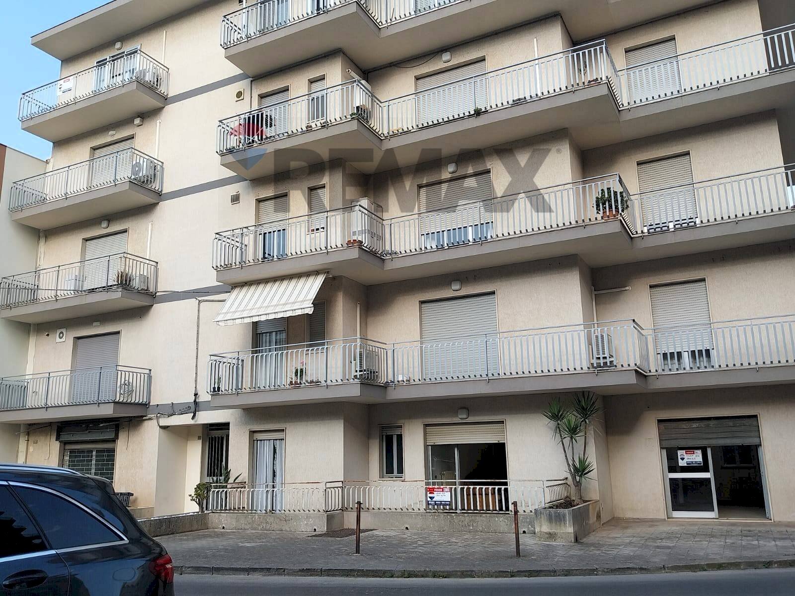 Edificio all\'aperto - Ufficio via Trani
 
59, Modica - foto 2