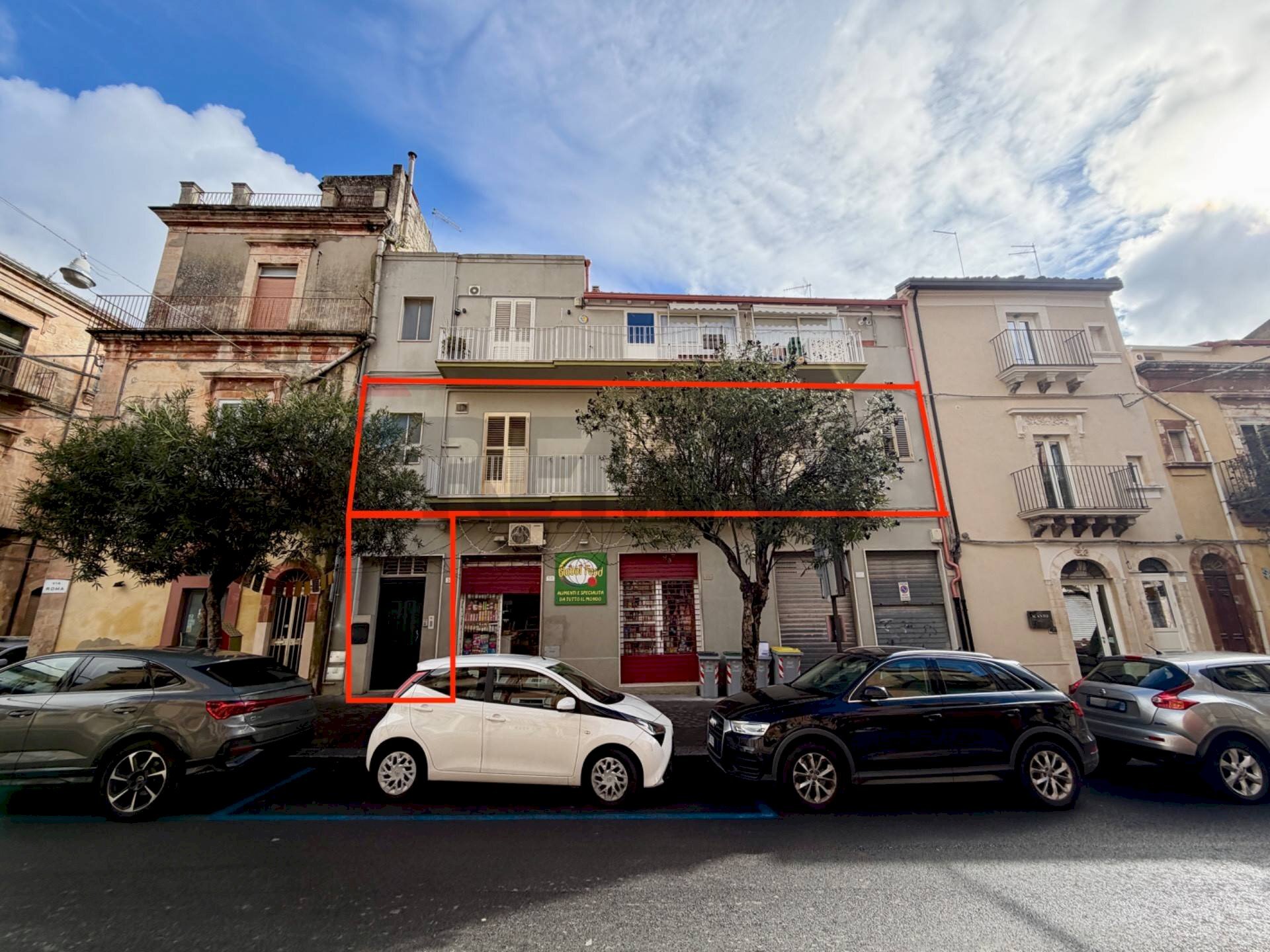 Edificio all\'aperto - Four-room apartment Via Roma
 
56, Ragusa - photo 1