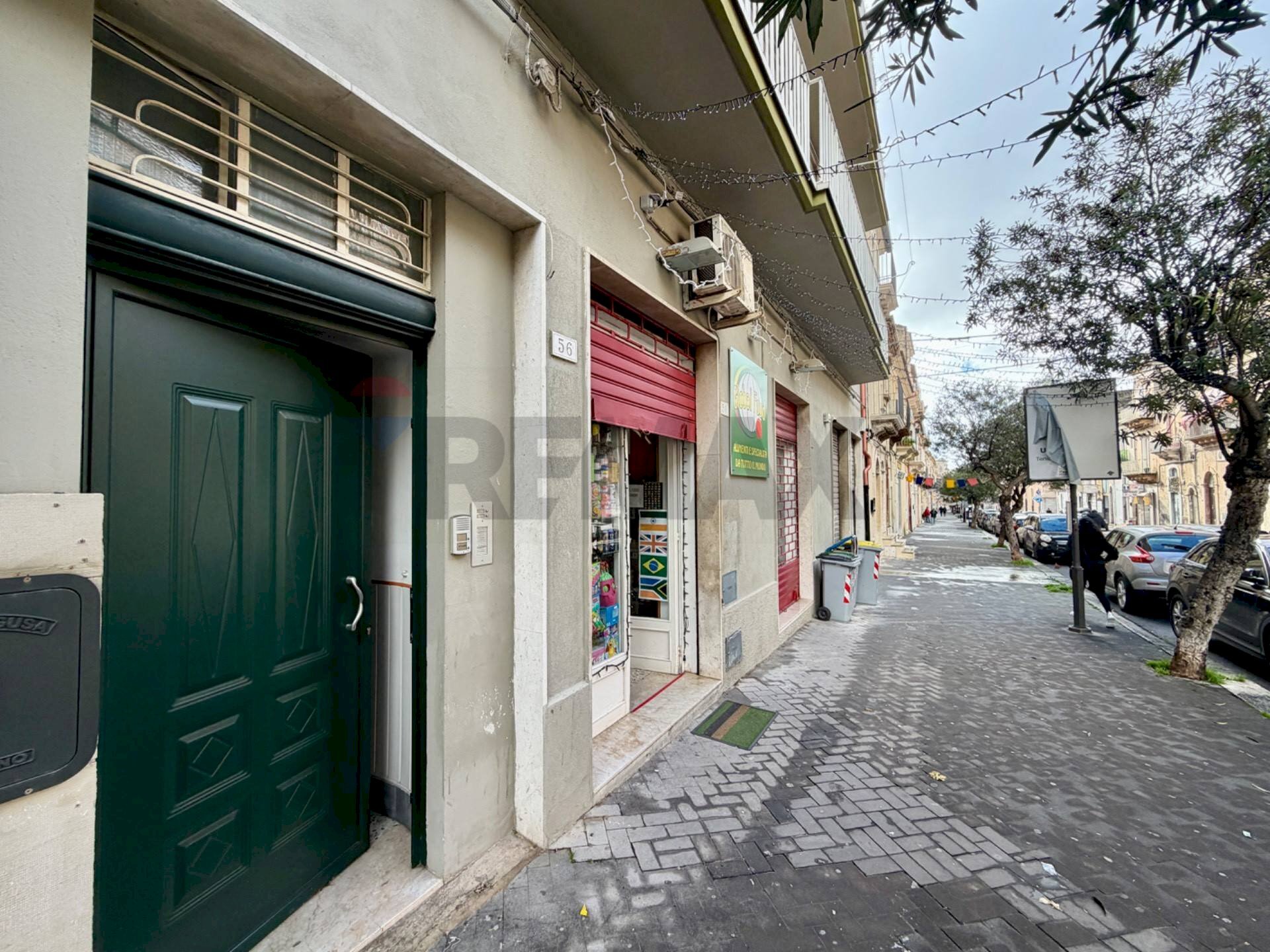 Edificio all\'aperto - Four-room apartment Via Roma
 
56, Ragusa - photo 2