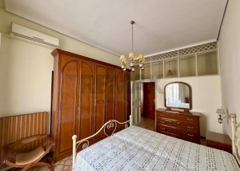 Camera / camera da letto - Four-room apartment Via Roma
 
56, Ragusa - photo 23