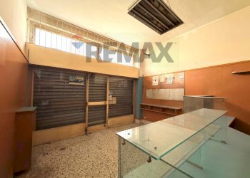 Sala da pranzo - Shop via ajaccio
 
5, Milano - photo 15