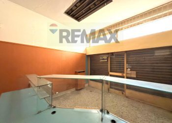 Piscina - Shop via ajaccio
 
5, Milano - photo 16