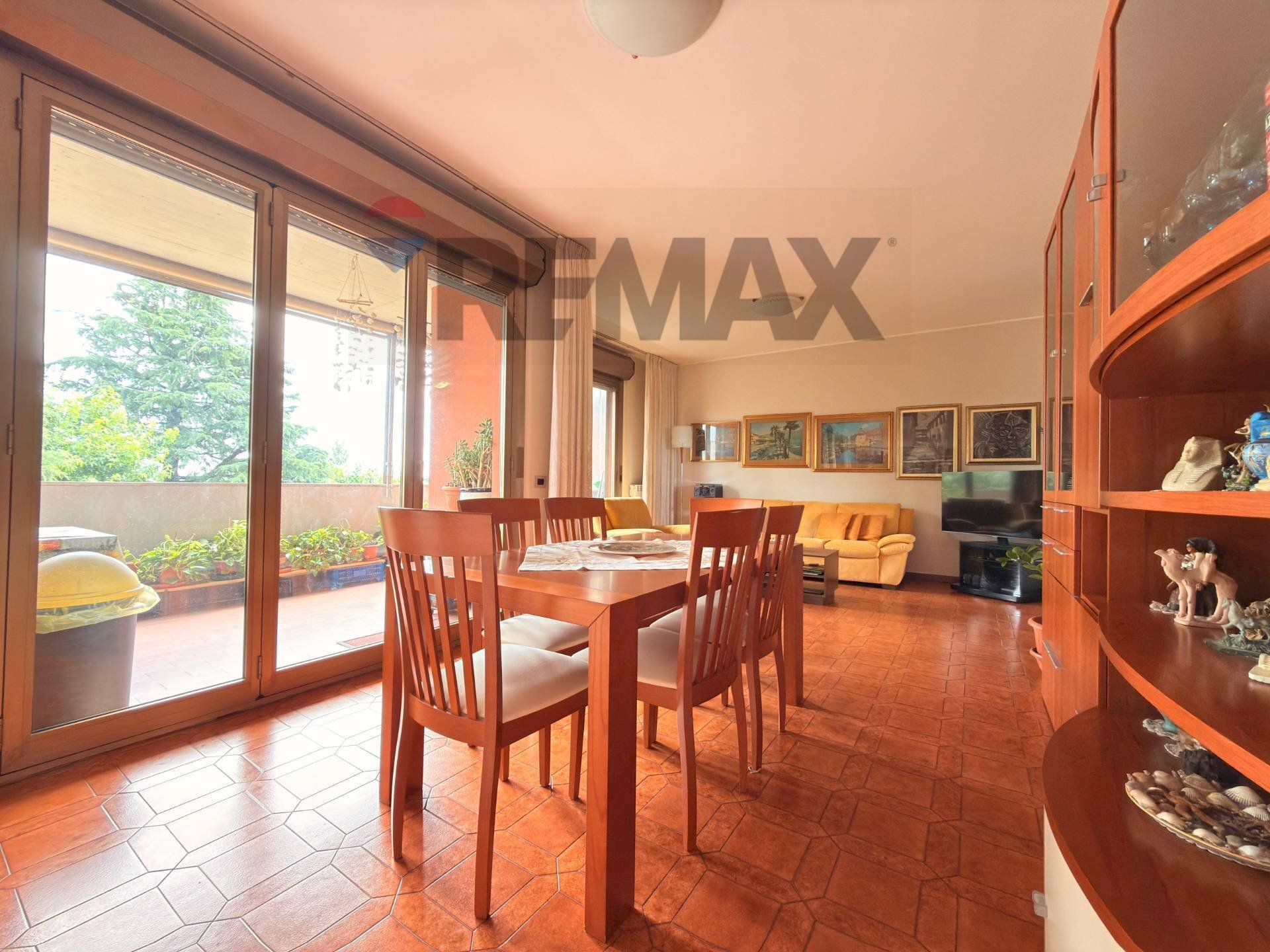 Sala da pranzo - Four-room apartment via toscana
17, San Giuliano Milanese - photo 3