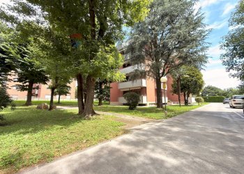 Edificio all\'aperto - Four-room apartment via toscana
 
17, San Giuliano Milanese - photo 2