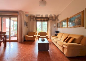 Soggiorno - Four-room apartment via toscana
 
17, San Giuliano Milanese - photo 9