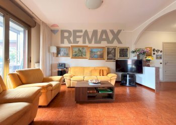 Soggiorno - Four-room apartment via toscana
 
17, San Giuliano Milanese - photo 18