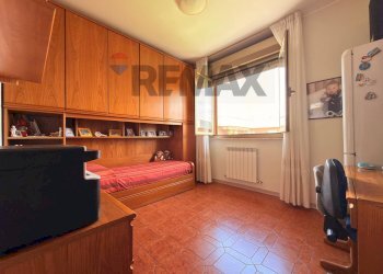 Camera / camera da letto - Four-room apartment via toscana
 
17, San Giuliano Milanese - photo 32