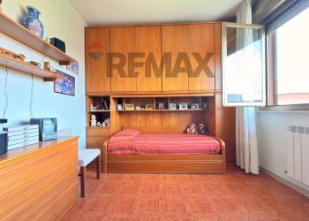 Camera / camera da letto - Four-room apartment via toscana
 
17, San Giuliano Milanese - photo 33
