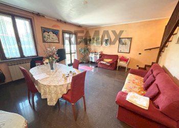 Soggiorno - Villa a Schiera Via Falcetti
 
1, Lacchiarella - foto 8