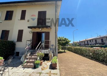 Facciata - Villa a Schiera Via Falcetti
 
1, Lacchiarella - foto 14