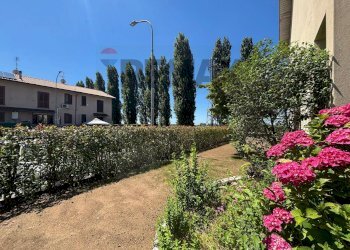 Giardino - Villa a Schiera Via Falcetti
 
1, Lacchiarella - foto 16